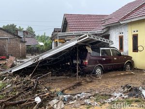 Cerita Warga Margoyoso Pati Kehilangan Perabot gegara Diterjang Banjir