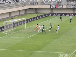 Gol Cepat Junior Haqi Bawa PSS Ungguli PSIS 1-0 di Babak Pertama