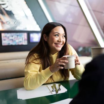 Leo membutuhkan validasi untuk merasa menjadi prioritas utama dalam hidup pasangannya. Mereka ingin dicintai dengan cara yang terlihat dan terasa nyata./ Foto: freepik.com