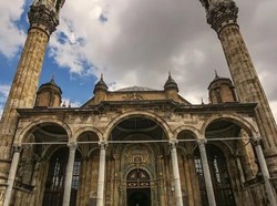 Heboh Video Joget di Masjid Aziziye, Situs Bersejarah Warisan Kekaisaran Ottoman