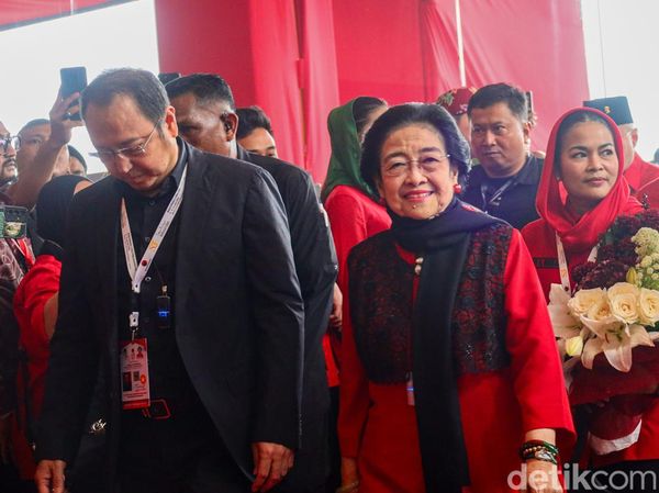 Megawati dan Sejumlah Kader Hadir di HUT ke-53 PDIP