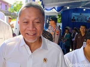 Menko Pangan Zulhas Janji Cek Penyebab Dana MBG Belum Cair di Awal Tahun