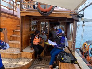 Usai Rentetan Kapal Tenggelam, Polisi Ingatkan Kapal Wisata Tak Lebihi Muatan