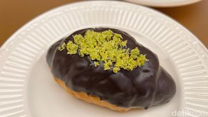 Roti Boy Buka Kafe, Menunya Ada Salt Bread Dubai hingga Matcha Cloud