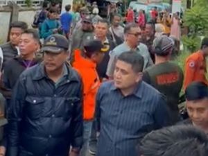 Banjir Selutut Rendam Rumah Warga di Katimbang Makassar Usai Hujan Sejak Pagi