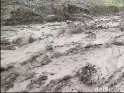 Hujan Deras Picu Banjir Lahar Semeru, Warga Lumajang Diimbau Waspada