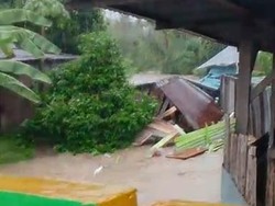 Banjir Terjang 4 Desa di Donggala gegara Sungai Meluap, 3 Rumah Hanyut