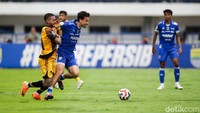 Usai Persib Sikat Persija, Thom Haye Ungkap Keluarganya Diteror