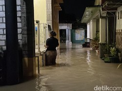 Banjir di Doropayung Pati Makin Tinggi, Warga Pilih Mengungsi