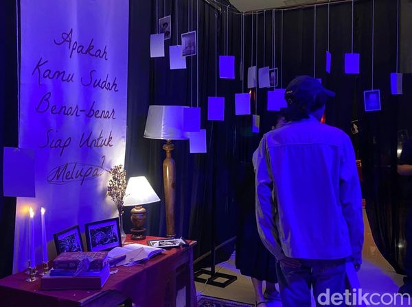 Melihat Pameran Yang Terhormat Karya Raissa Anggiani di Malang