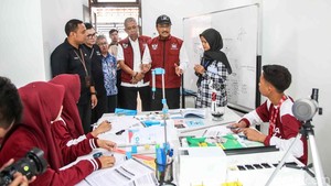 Momen Gus Ipul Tinjau Sekolah Rakyat di Kalsel