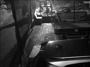 Ugal-ugalan! Maling di Pasuruan Gondol 2 Motor Sekaligus