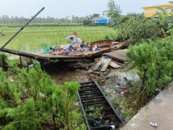 Angin Puting Beliung Terjang Maros, 8 Rumah Rusak-9 Tiang Listrik Roboh