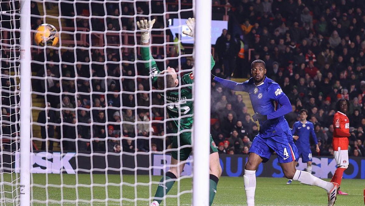 Momen Tosin Adarabioyo mencetak gol kedua Chelsea ke gawang Charlton Athletic. Foto: Offside via Getty Images/Jacques Feeney/Offside