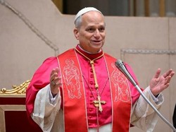 Paus Leo XIV Larang Penggunaan ChatGPT untuk Menulis Khotbah