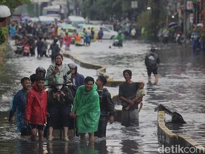 5 Cara Cek Titik Banjir di Jakarta, Bisa Pakai JAKI