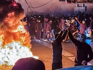 Iran Peringatkan Akan Membalas Jika AS Menyerang!