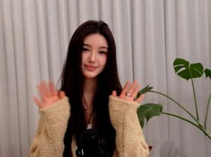 Danielle NewJeans Nangis Saat Live, Angkat Bicara Usai Didepak dari Grup