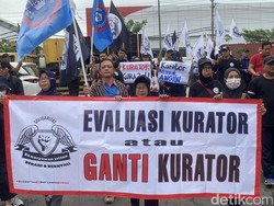 Eks Buruh Sritex Demo di PN Semarang, Minta Penggantian Kurator