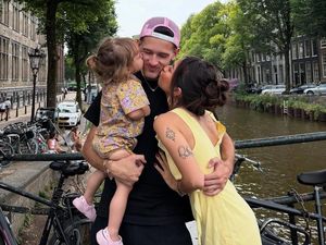 Kisah Cinta Jennifer Coppen-Justin Hubner, Bangkit Setelah Kepergian Papa Dali