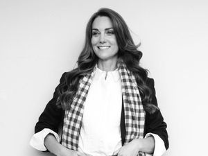 Viral Momen Kate Middleton Pakai Baju Kembaran dengan Asisten, Banjir Pujian