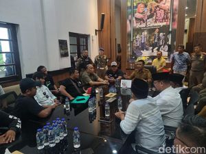 Pemkot Surabaya Ngotot Relokasi, Jagal Pegirian Kukuh Menolak