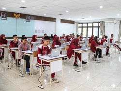 Video Mensos: Sekolah Rakyat Bantu Keluarga Siswa Jadi Berdaya-Naik Kelas