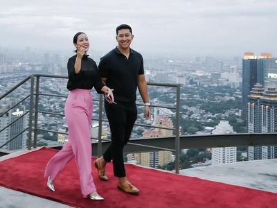 7 Momen Perjalanan Cinta Darma Mangkuluhur dengan Patricia Schuldtz