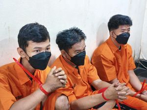 Trio Maling  Motor Tembak Warga di Jakbar Terancam 12 Tahun Bui