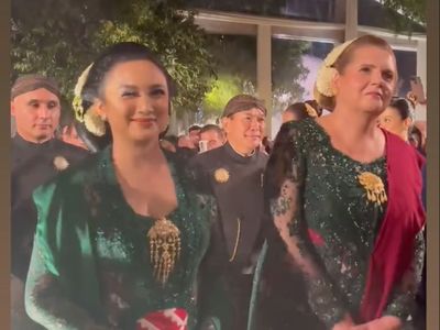 Tata Cahyani Eks Istri Tommy Soeharto di Nikahan Anak, Cantik Berkebaya Hijau