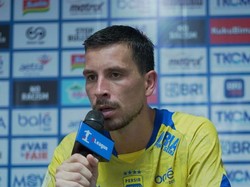 Persib Bandung Bungkam PSM 2-1: Menjaga Asa Juara Super League 2025/2026