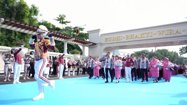 Alumni Akpol 2000 menggelar reuni perak di ulang tahun ke-25.