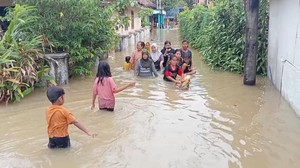 2 Kecamatan di Pandeglang Masih Terendam Banjir, 100 Orang Mengungsi