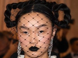 Video: Gothic hingga Barbie, Ini Inspirasi Makeup Selebriti di Golden Globes