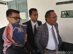 Kuasa Hukum Belum Bisa Hadirkan Ijazah Asli Jokowi di Sidang, Ini Alasannya