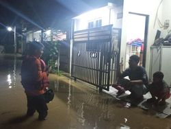 Permukiman di Bogor Banjir Usai Kali Cimanceri Meluap, Warga Mengungsi