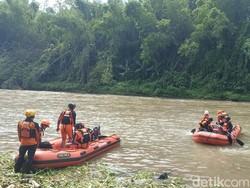 Perempuan Hanyut di Sungai Brantas Sempat Pamit Ibu Ingin Akhiri Hidup