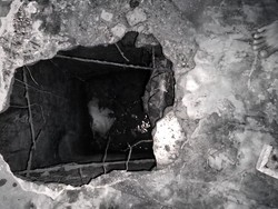 IRT di Sukabumi Tewas Terperosok Septic Tank Saat Bereskan Kasur