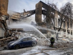 Rusia Gempur Ukraina dengan Ratusan Drone-Puluhan Rudal, 4 Orang Tewas