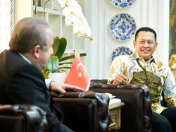Bamsoet Harap RI Mampu Mainkan Peran Substantif soal Isu Kemanusiaan Global