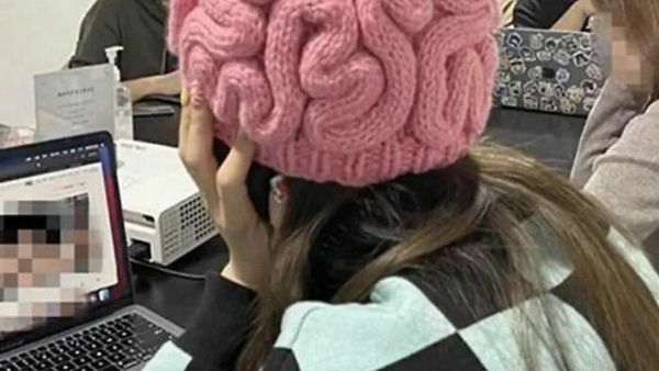 Deretan Foto Absurd yang Mungkin Bisa Bikin Kamu Senyum Lagi