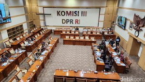 Komisi III DPR Tindak Lanjuti soal Tunjangan Hakim Ad Hoc, Minta Tak Mogok