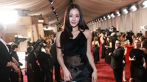 Penampilan Mengejutkan Jihyo TWICE di Golden Globes, Seksi Bergaun Transparan