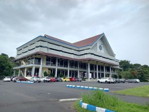 Dosen Diduga Lecehkan Mahasiswi Unima Masuk Daftar Penguji, Dekan Buka Suara