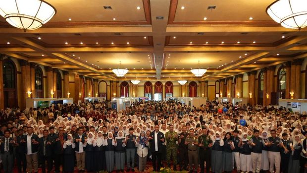 Kepala Badan Narkotika Nasional, Komjen Suyudi Ario Seto, menjadi narasumber dalam kegiatan Career Day Musyawarah Guru Bimbingan Konseling (MGBK)