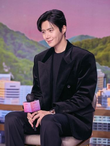 Kim Seon Ho, pemain drama Korea Can This Love Be Translated