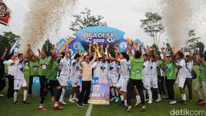 Mendes Yandri Susanto Dorong Sepakbola Tumbuh dari Desa