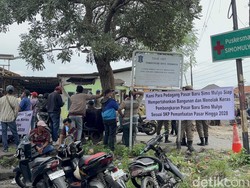 Pembongkaran Pasar Simo Mulyo Surabaya Tuai Protes Pedagang