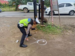 Pelajar di Muaro Jambi Tewas Ditabrak Truk Boks Saat Berangkat Sekolah