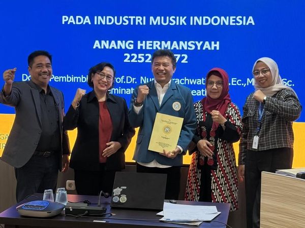 Congrats! Anang Hermansyah Lulus S2 dengan Nilai A, Gas Lanjut S3